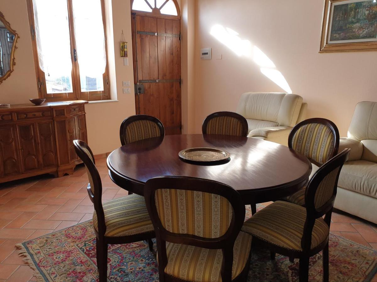 Podere Il Poggio Ашано Екстериор снимка